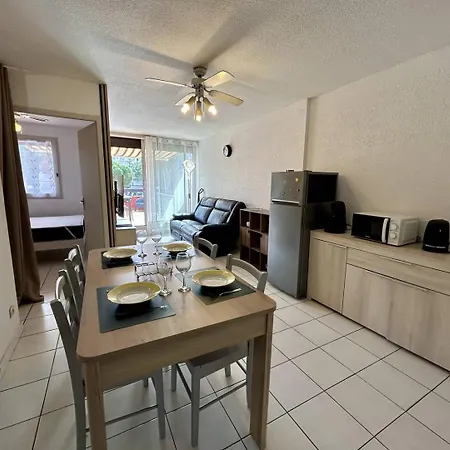 Sc510-03a Centre St Cyprien *